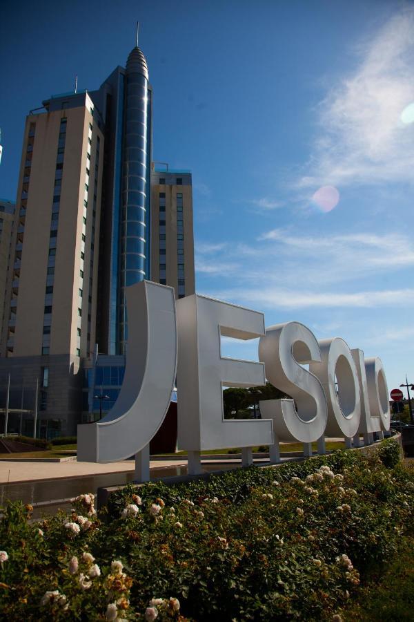 Ferienwohnung Semiramis Lido di Jesolo Exterior foto